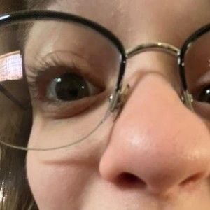 Meet your Posher, Ella